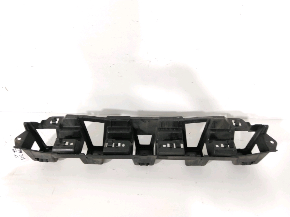 Support central de pare-choc arrière