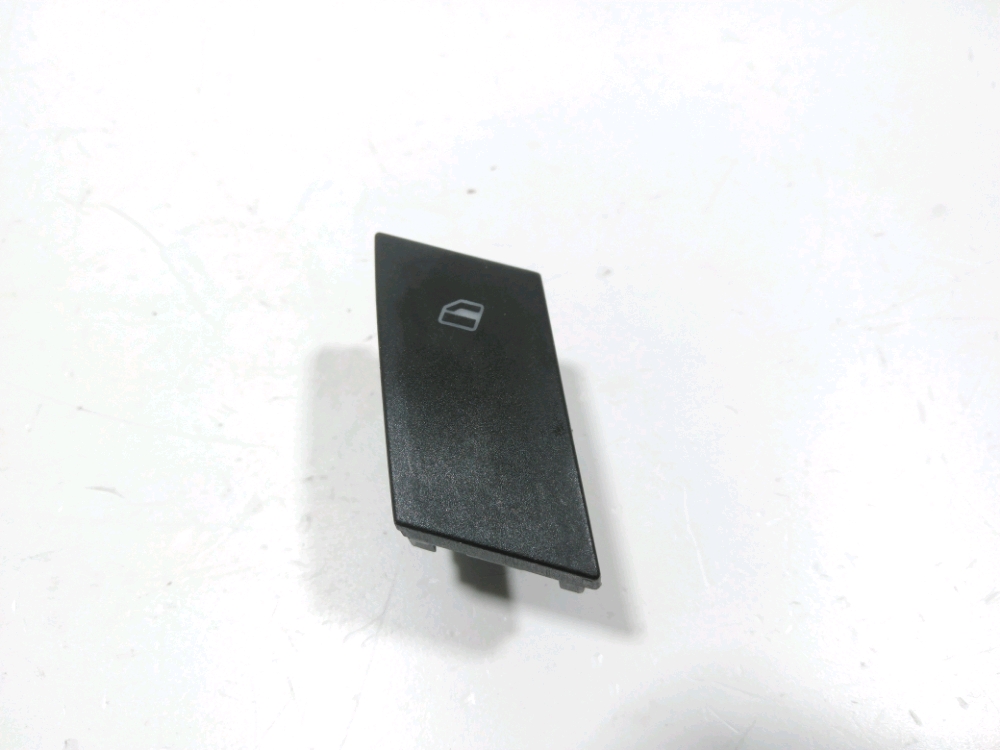 Commande lève-vitre avant droit