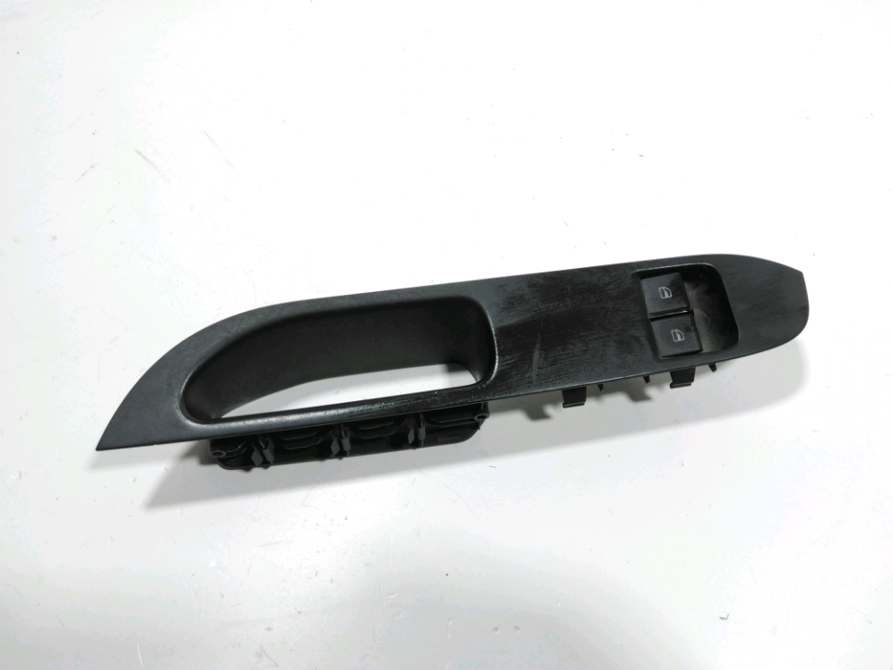 Commande lève-vitre avant gauche