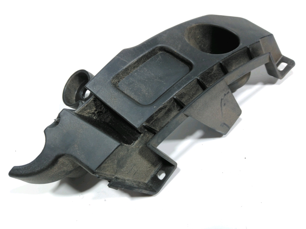 Support gauche de pare-choc arrière