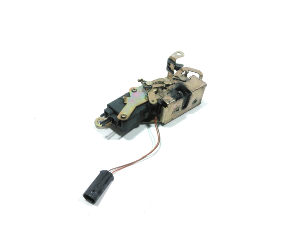 Serrure de porte avant droite