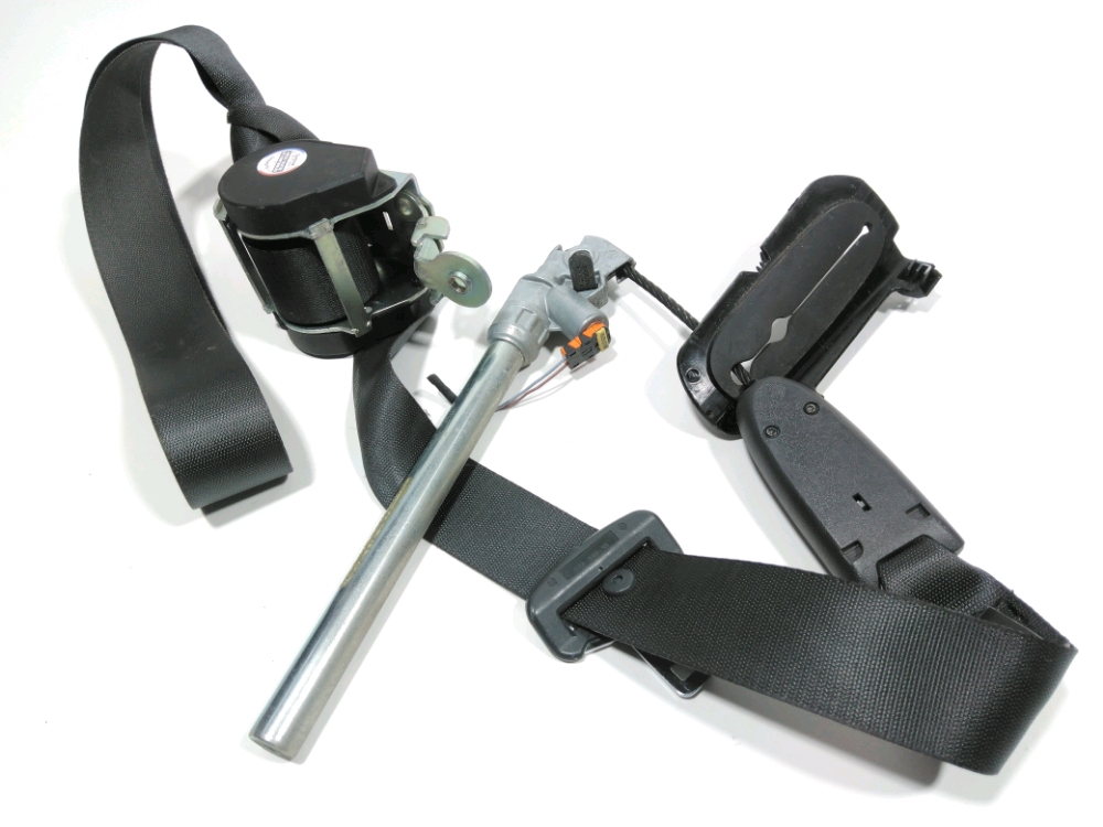 Ceinture avant gauche