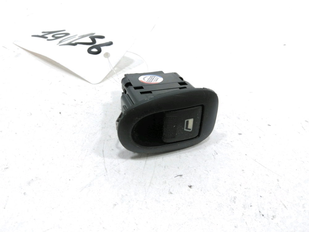 Commande lève-vitre arrière gauche