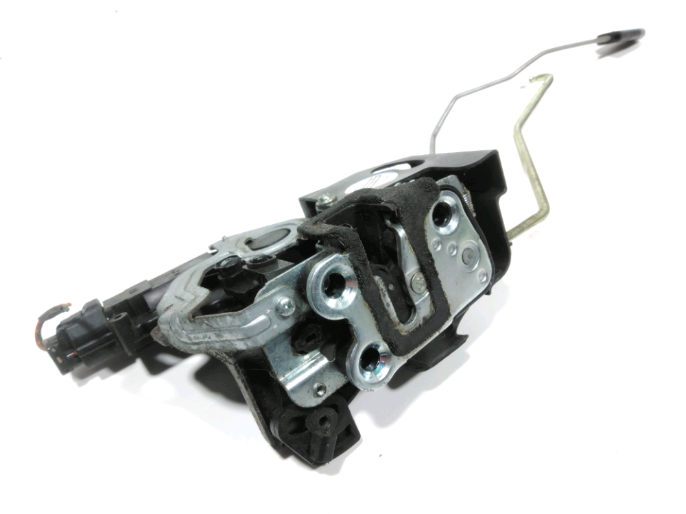 Serrure de porte avant droite