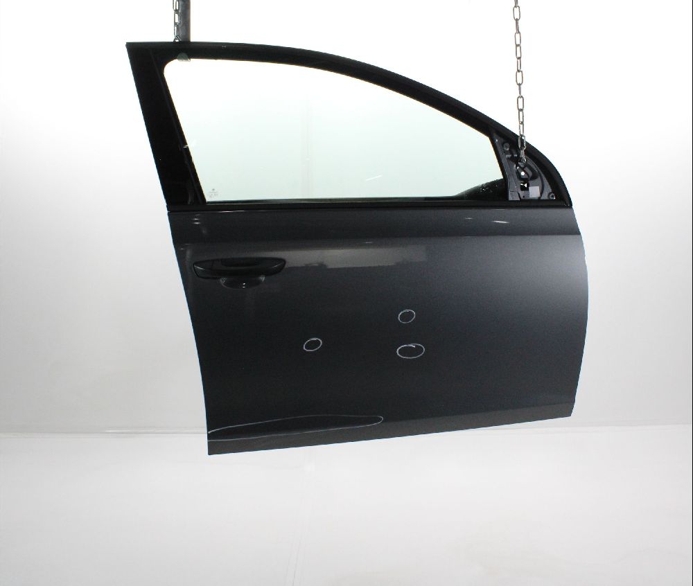 Porte avant droite
