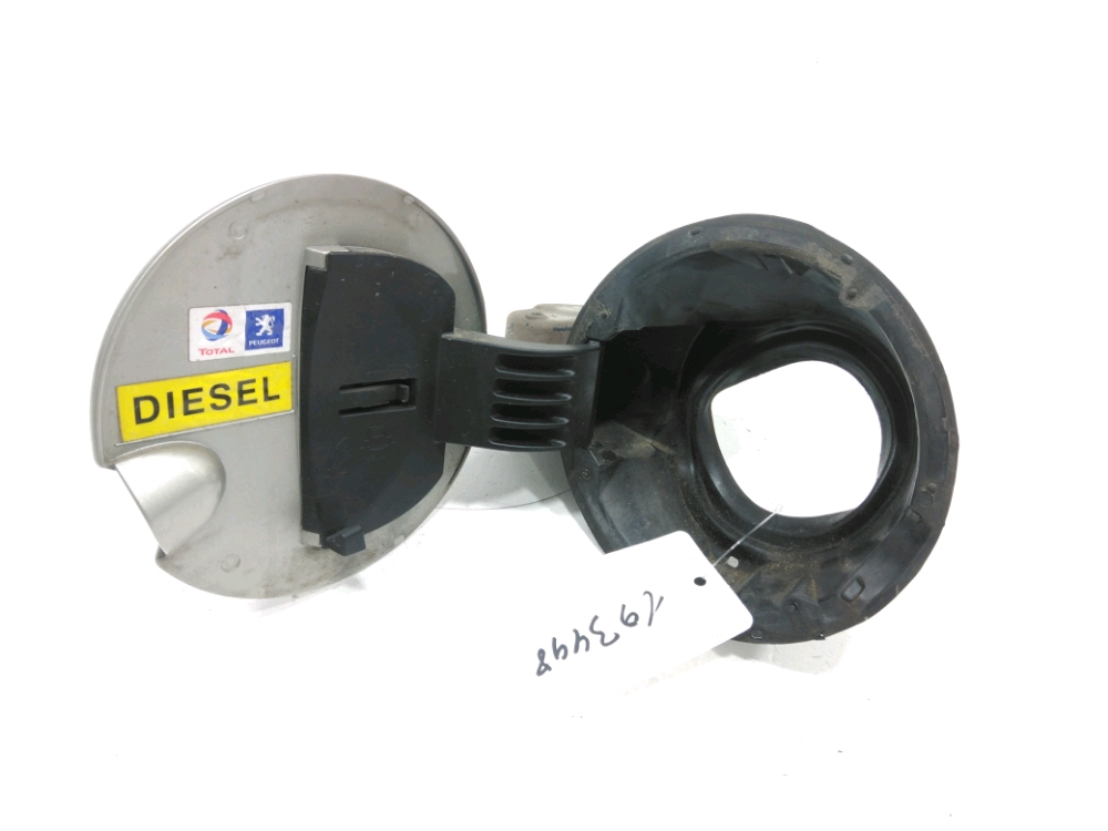 Trappe à carburant
