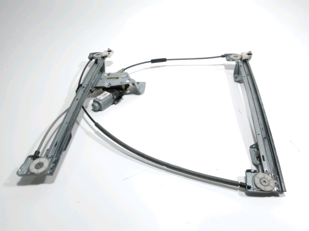 Lève-vitre électrique avant gauche