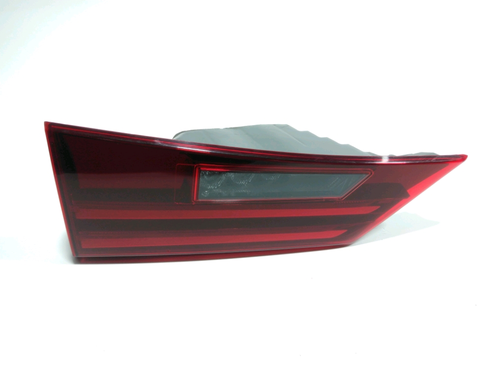 Feu arrière intérieur gauche