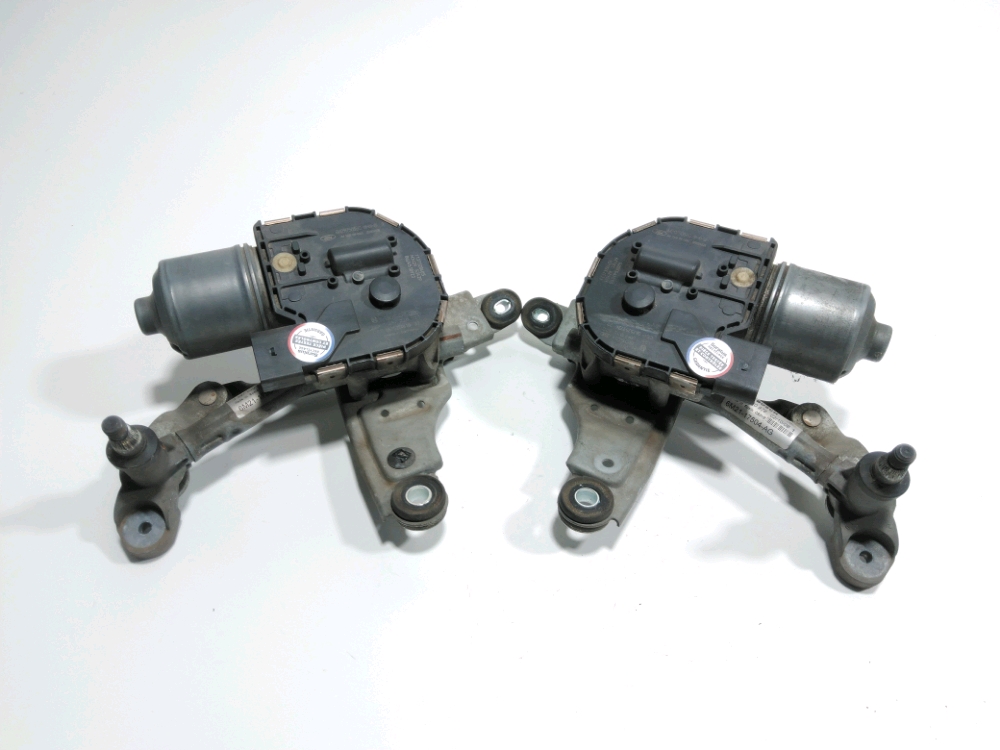 Mécanisme + moteur d'essuie glace avant