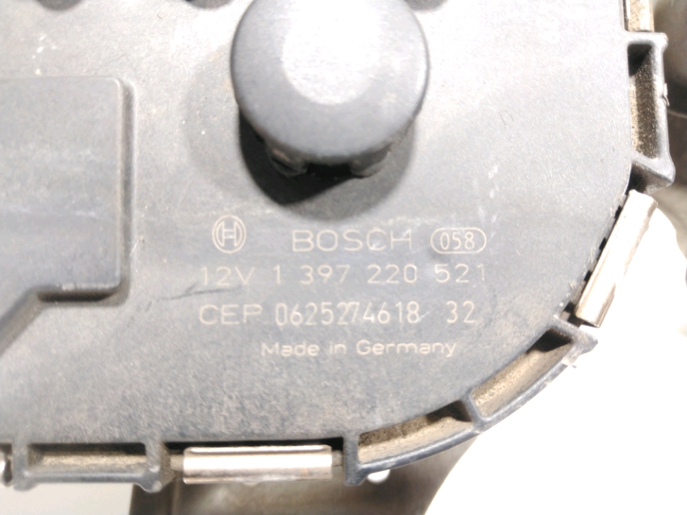 Mécanisme + moteur d'essuie glace avant