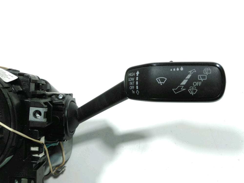 COMMANDE SOUS-VOLANT