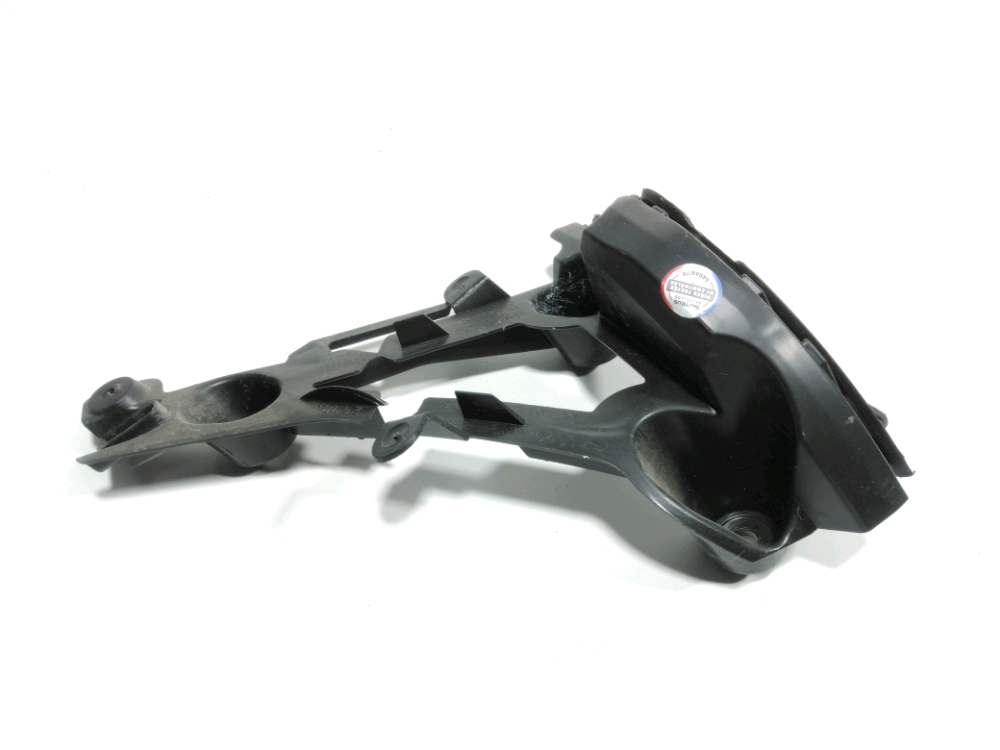 Support droit de pare-choc arrière