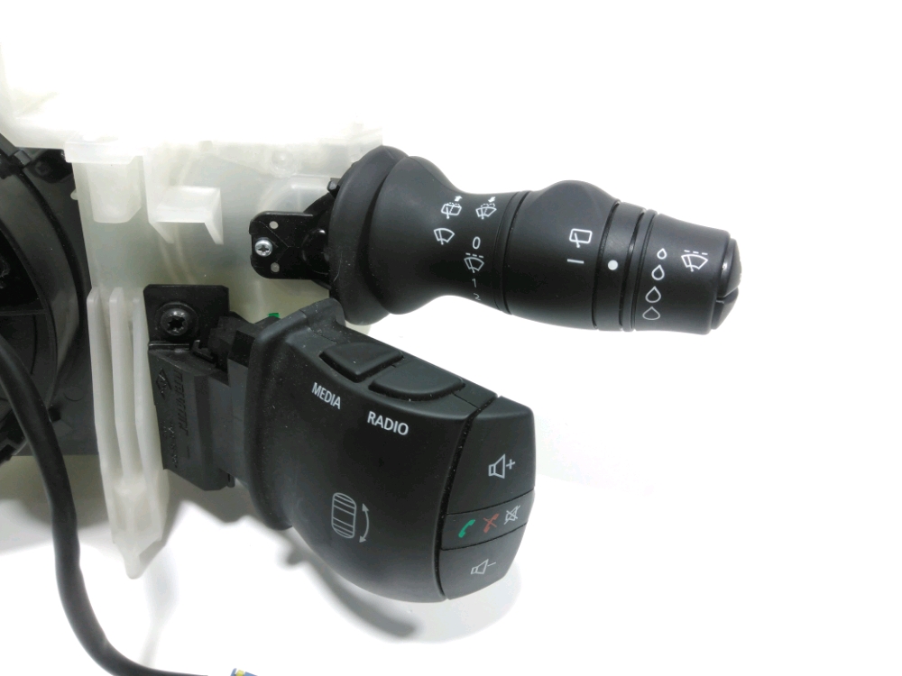 COMMANDE SOUS-VOLANT