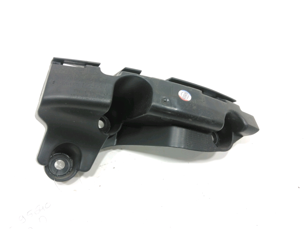 Support droit de pare-choc arrière