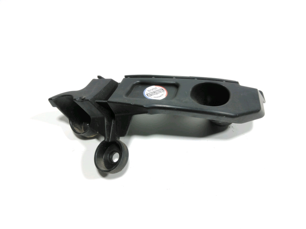 Support droit de pare-choc arrière