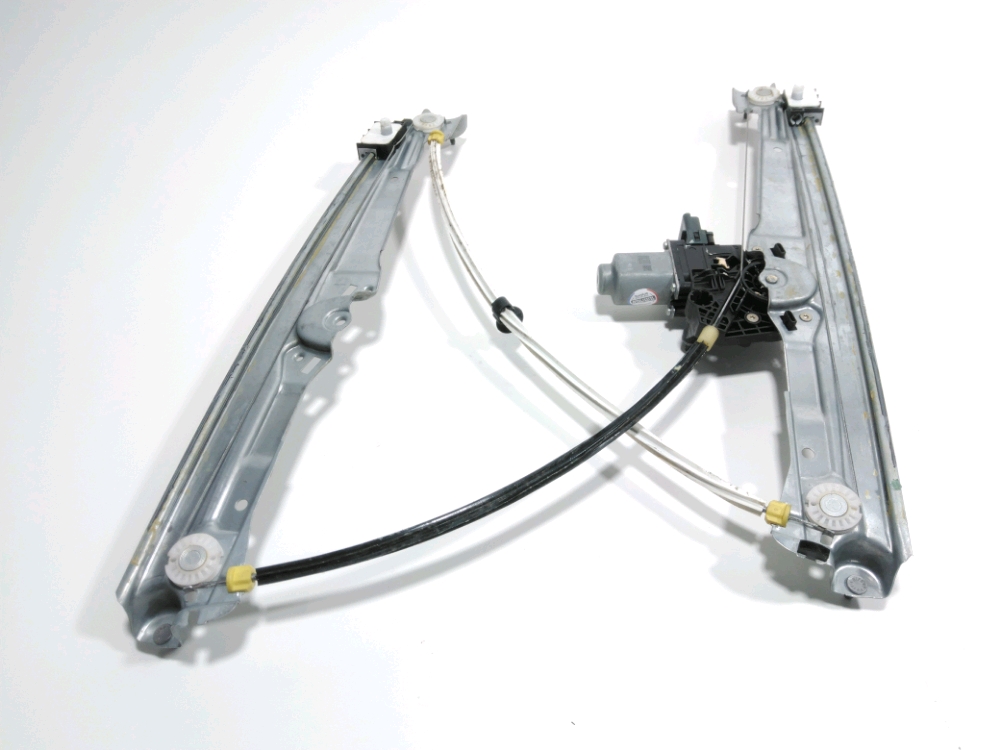 Lève-vitre électrique avant gauche