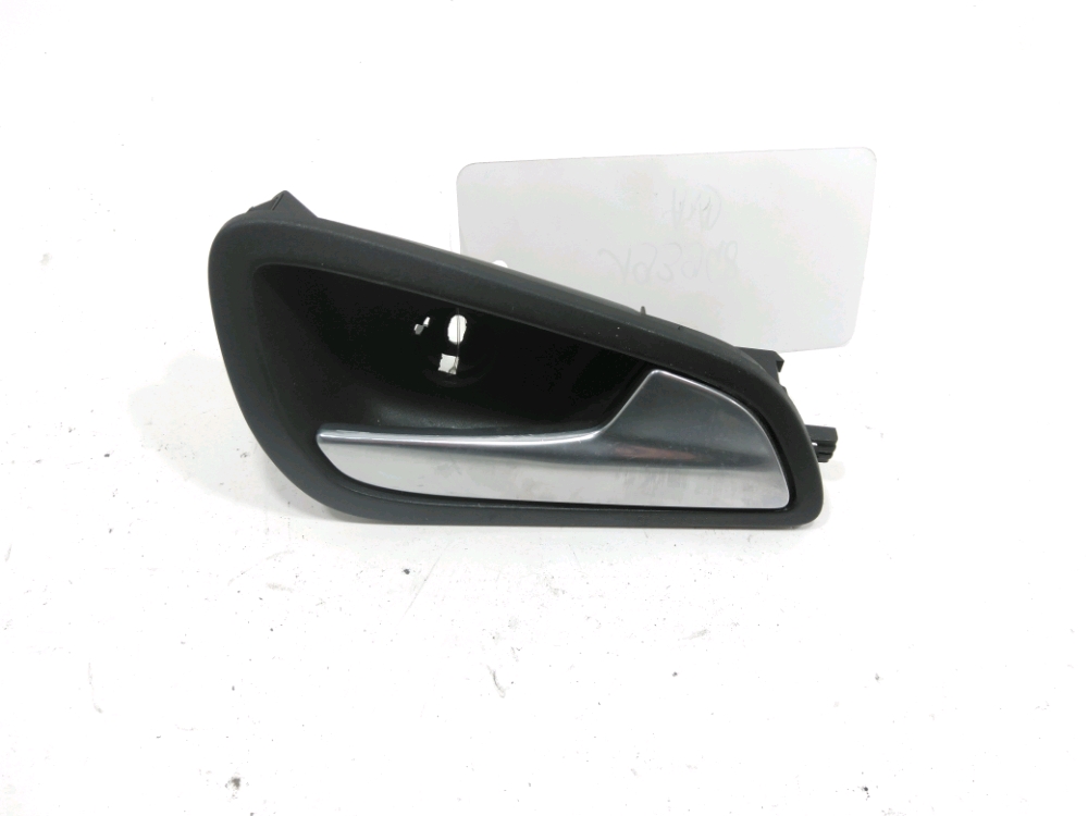 Poignee interieure porte avant droite