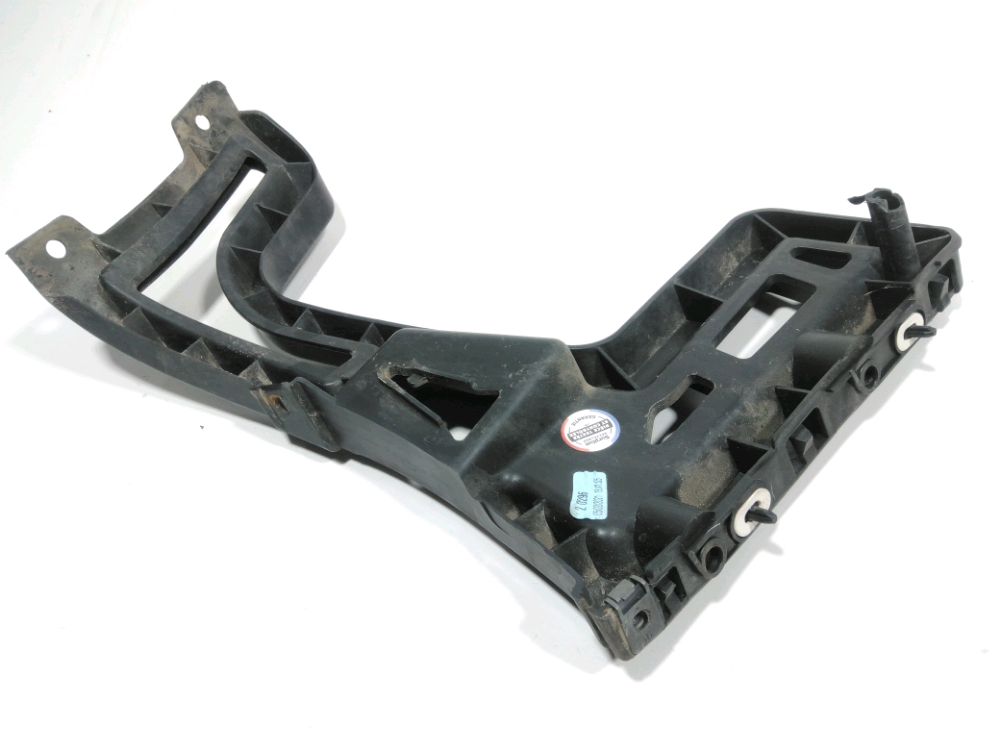 Support droit de pare-choc arrière