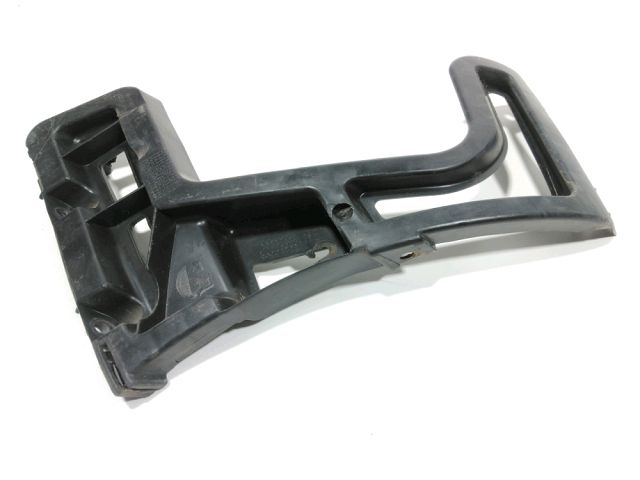 Support gauche de pare-choc arrière