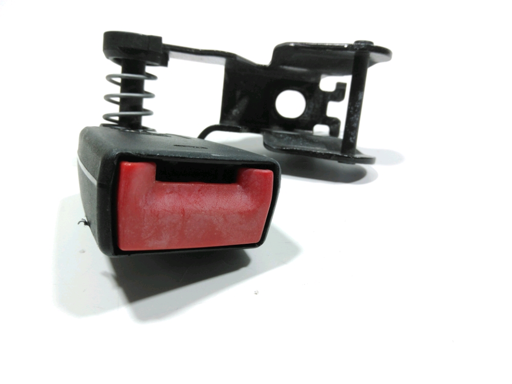 Ancrage ceinture arriere droit