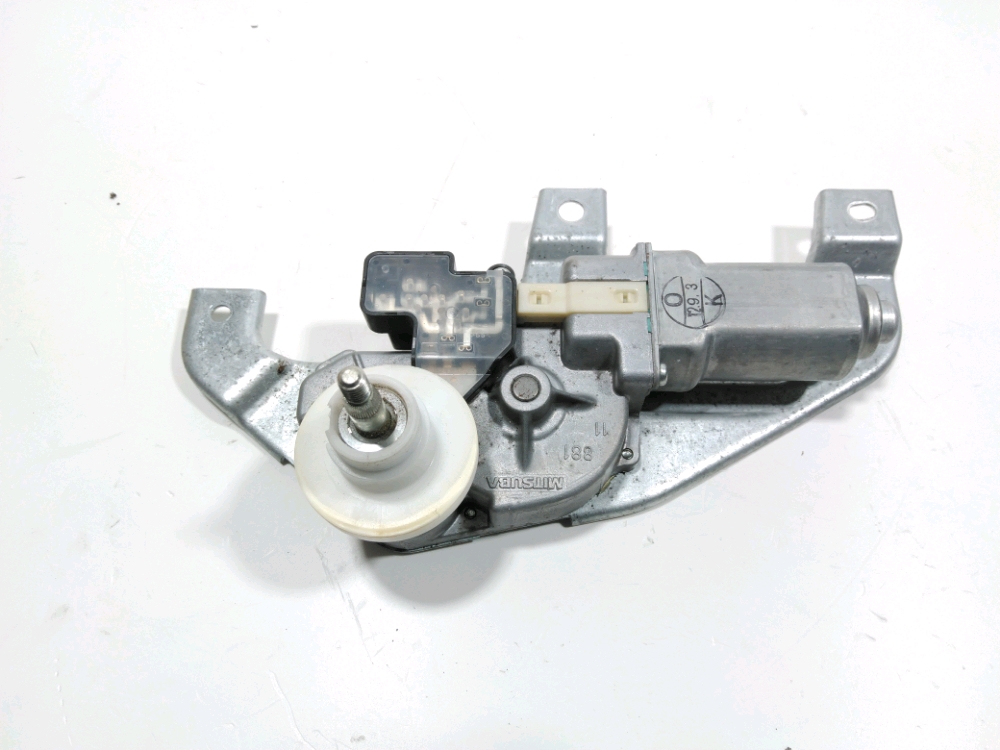 Moteur d'essuie glace arrière
