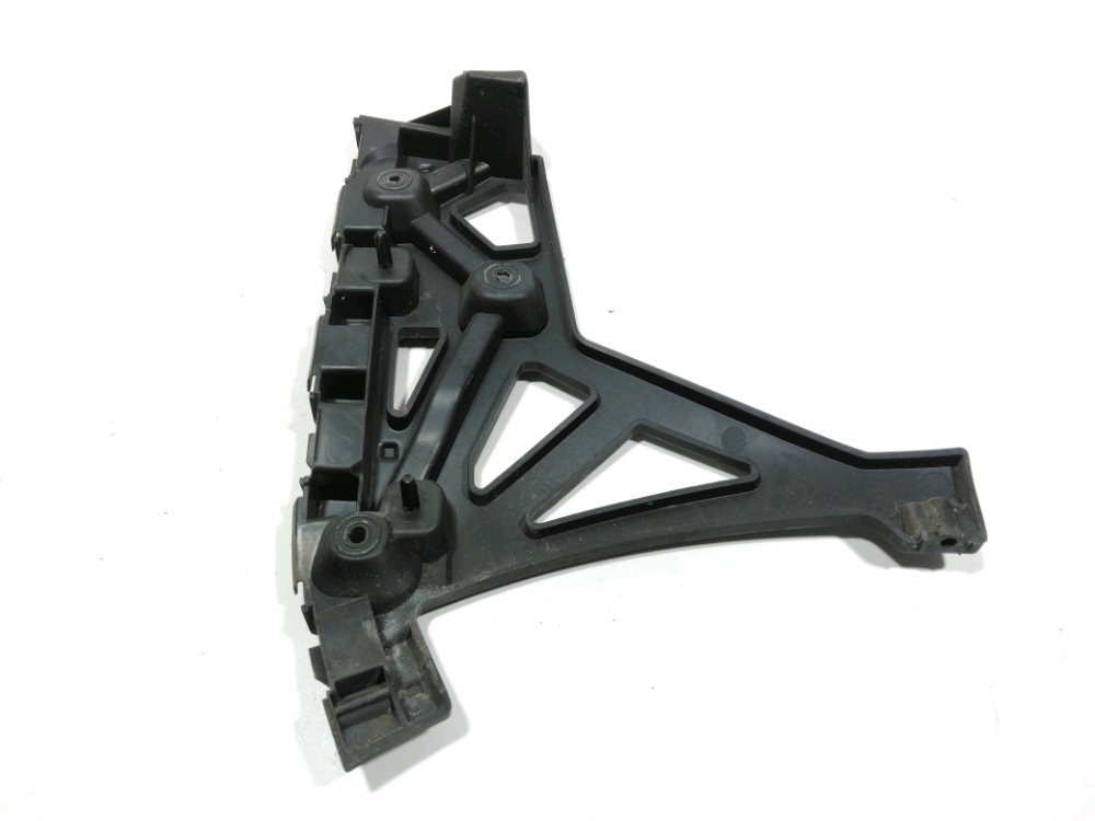 Support droit de pare-choc arrière