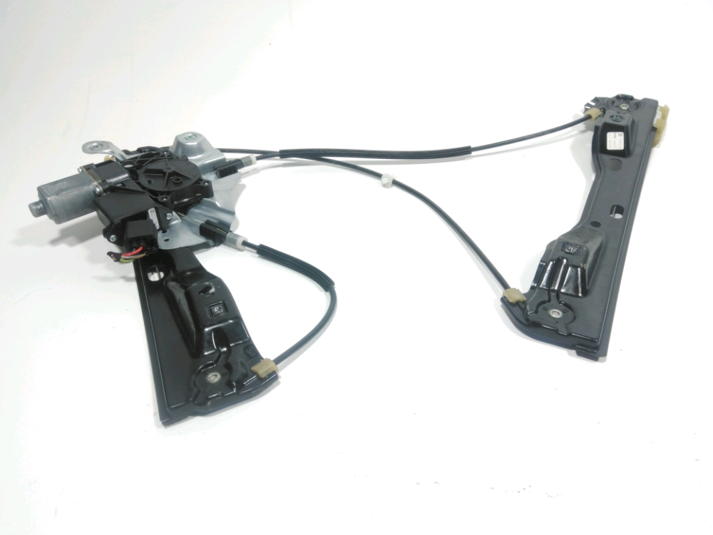 Lève-vitre électrique avant droit