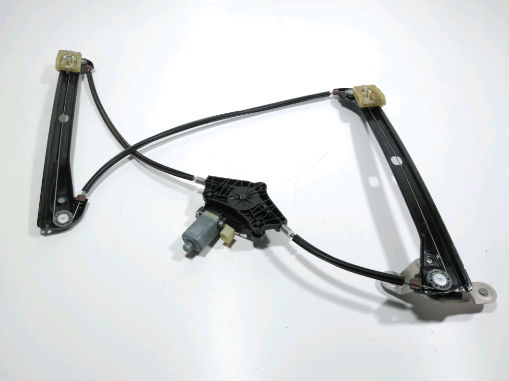 Lève-vitre électrique avant droit