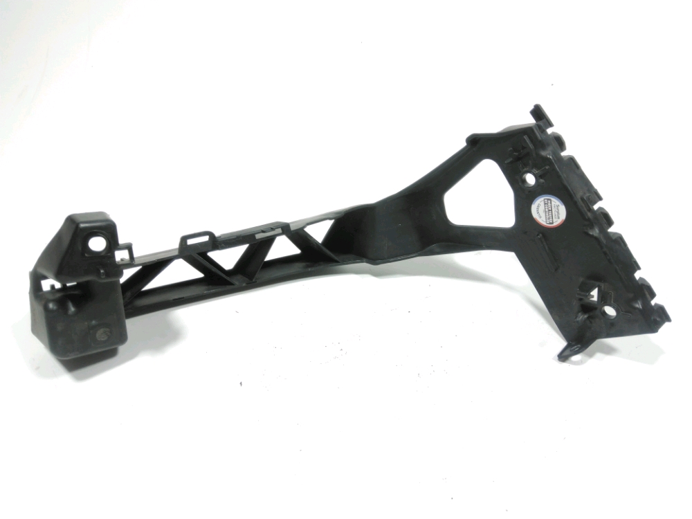 Support gauche de pare-choc arrière