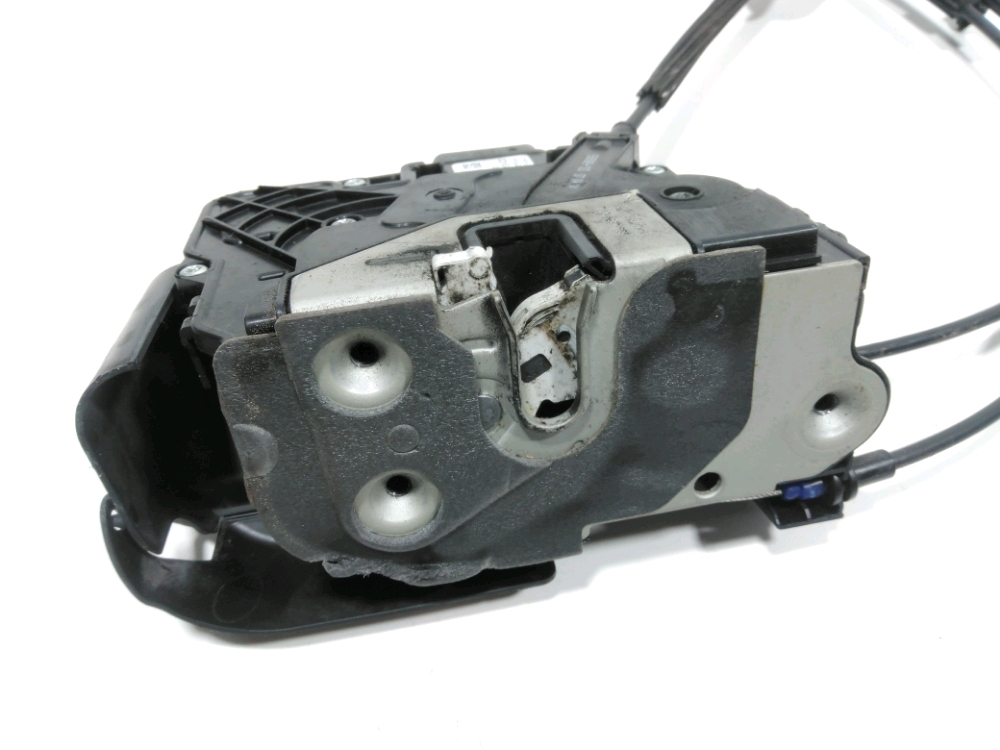 Serrure de porte avant gauche