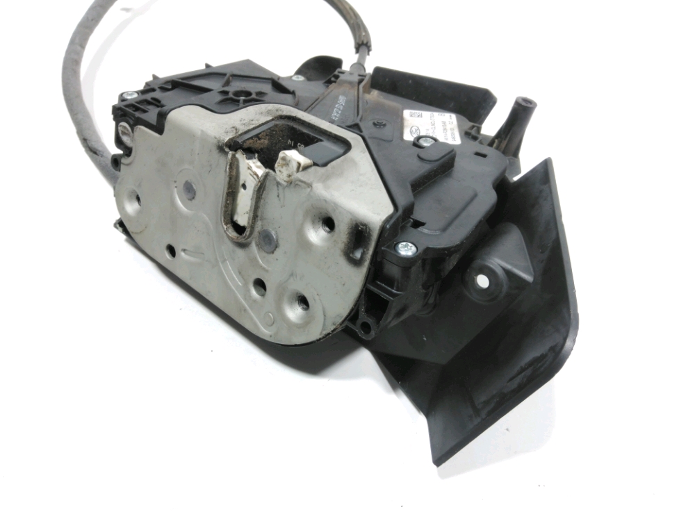 Serrure de porte arrière droite