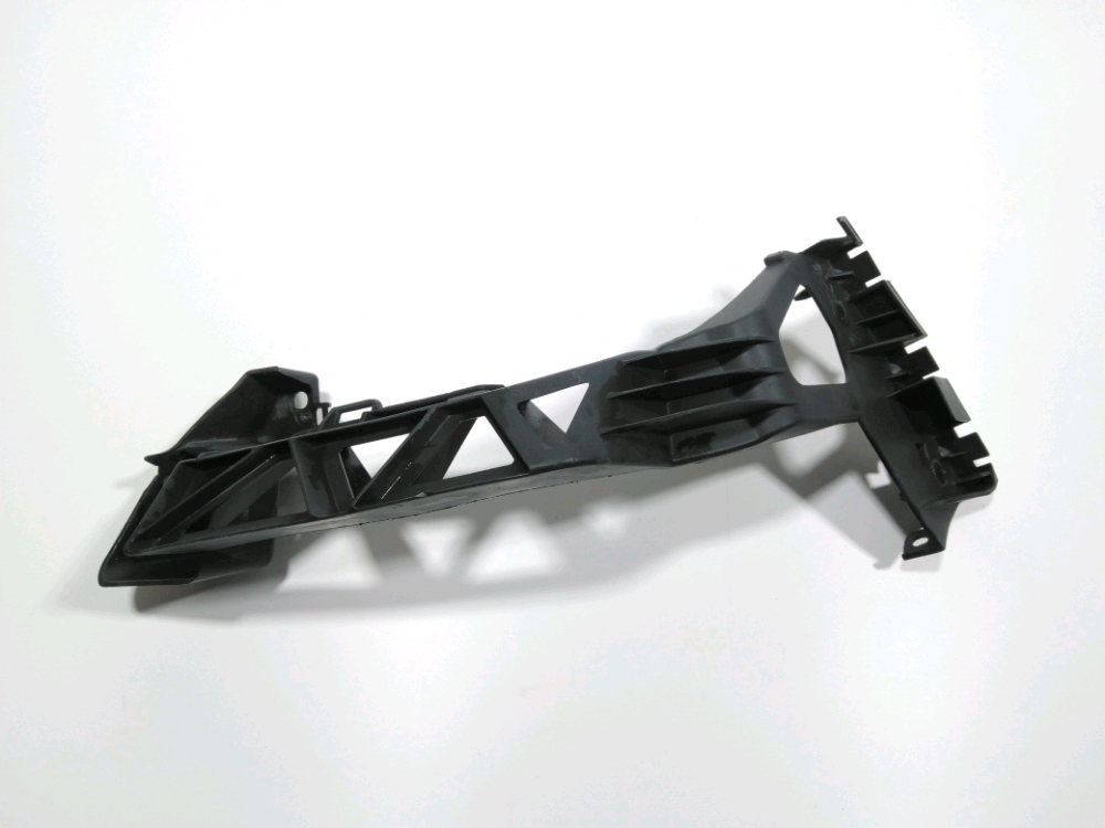 Support droit de pare-choc arrière