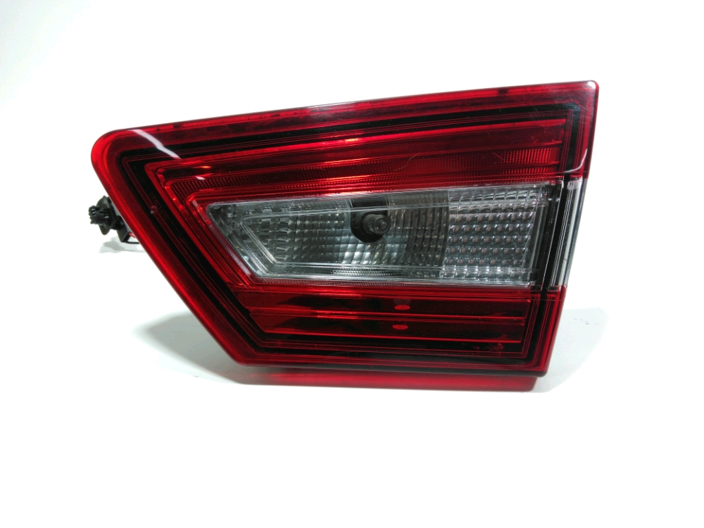 Feu arrière intérieur droit