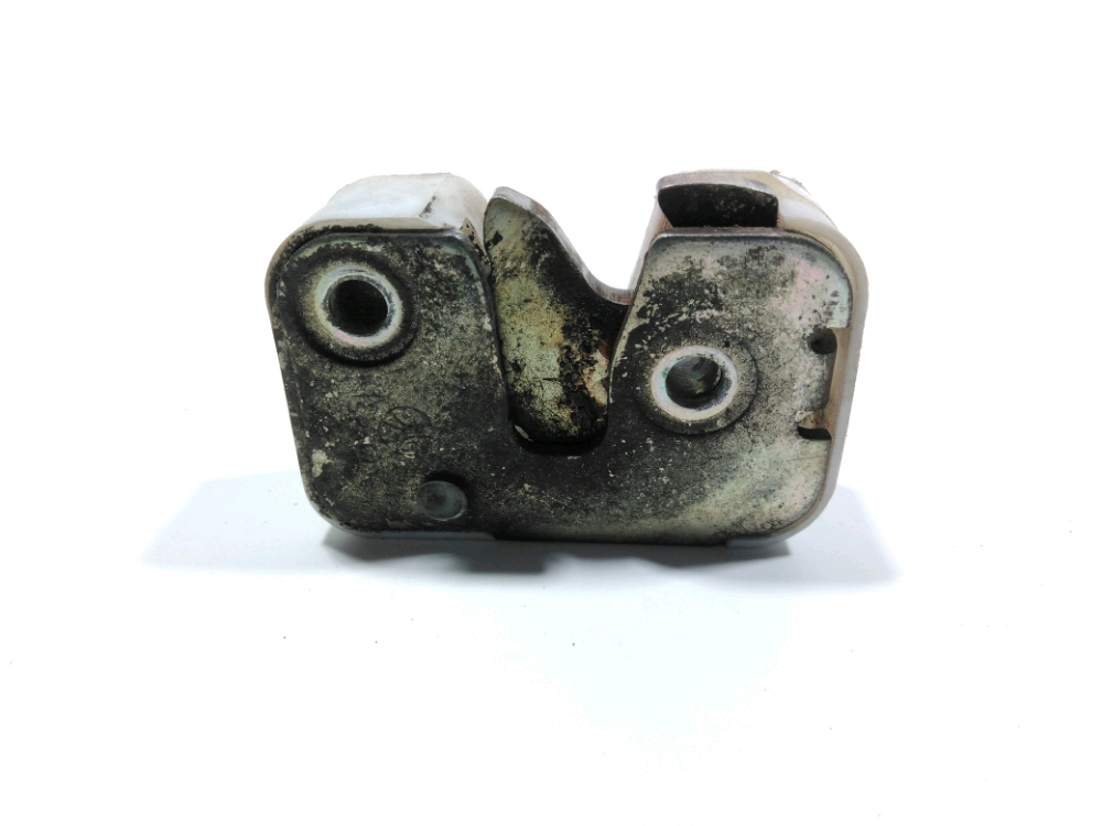 Serrure de porte avant droite