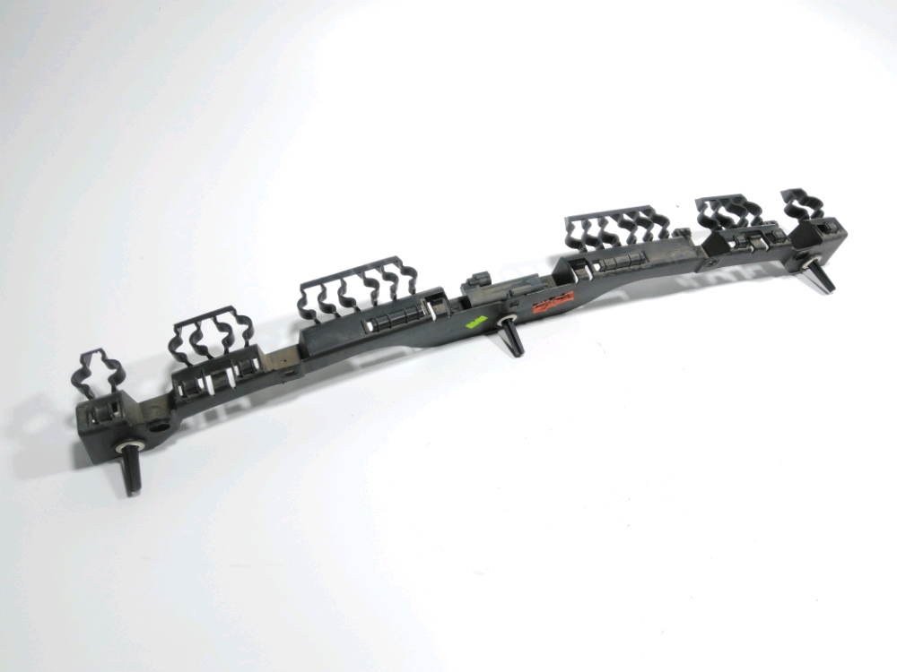 Support central de pare-choc arrière