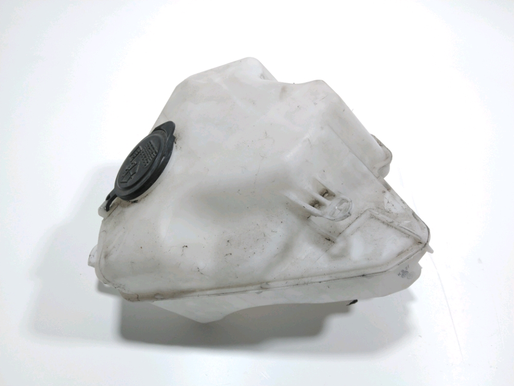 Réservoir de lave glace avant