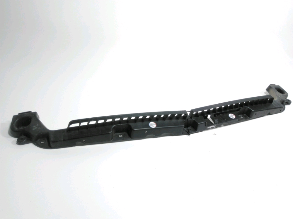 Support central de pare-choc arrière