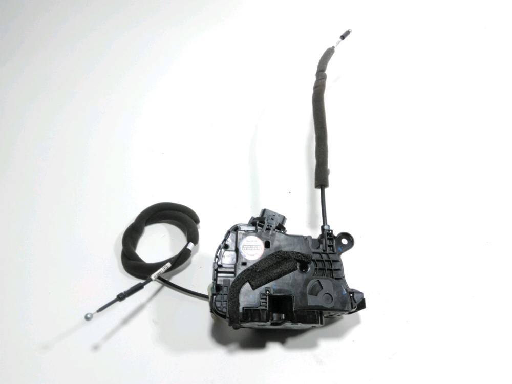 Serrure de porte avant gauche