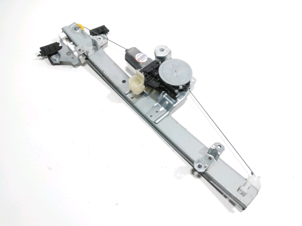 Lève-vitre électrique avant gauche