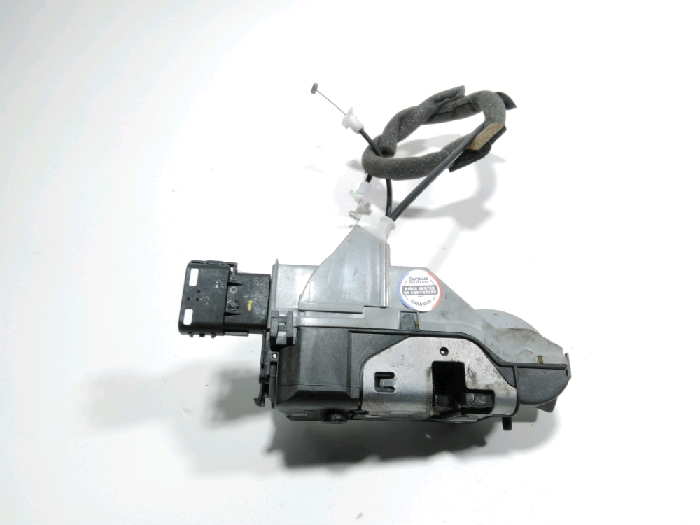 Serrure de porte avant droite