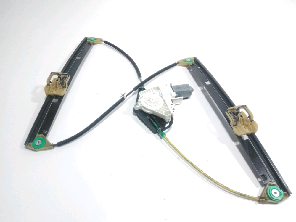 Lève-vitre électrique avant droit