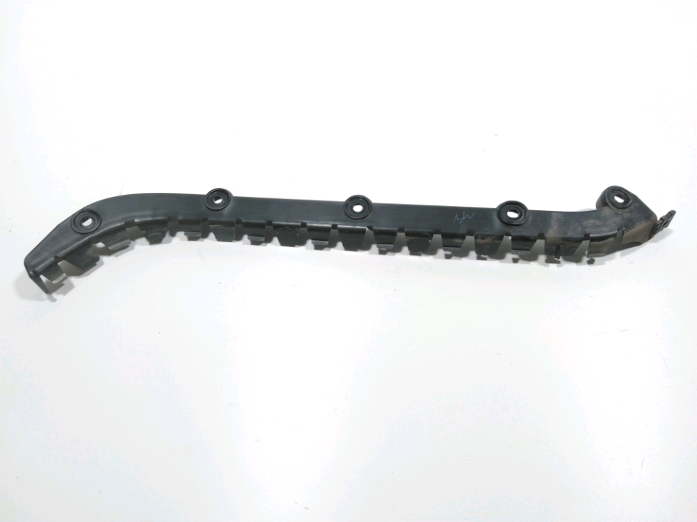 Support droit de pare-choc arrière