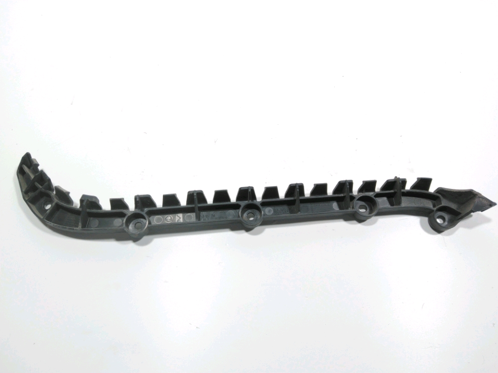 Support droit de pare-choc arrière