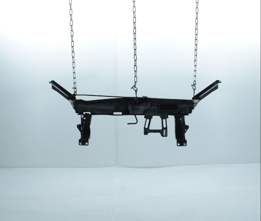 Traverse supérieure armature avant