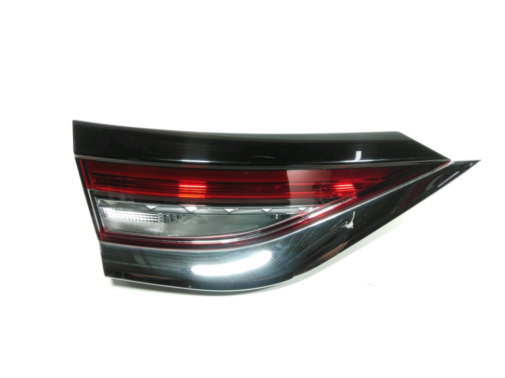 Feu arrière intérieur gauche