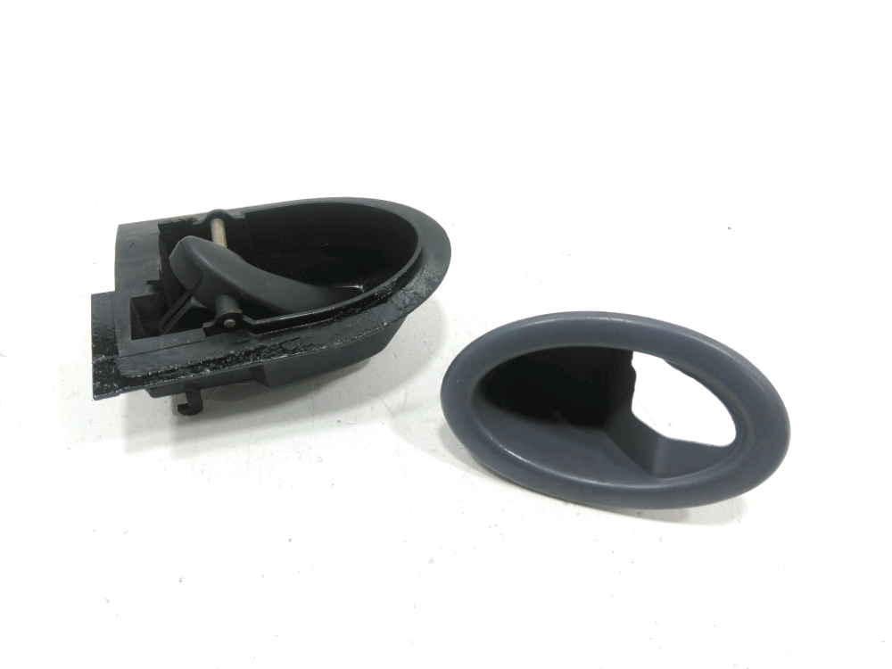 Poignée intérieure porte avant gauche