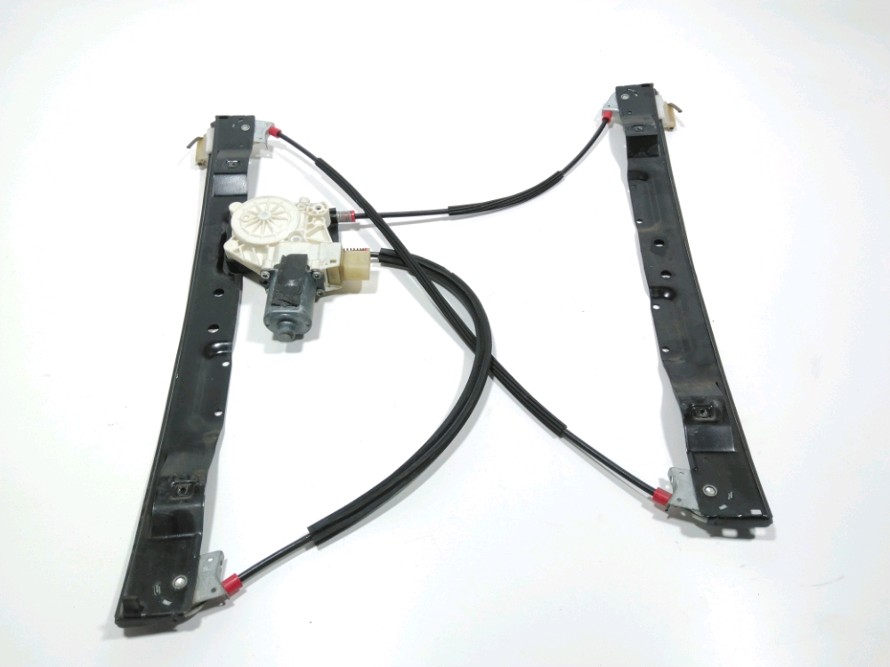 Lève-vitre électrique avant droit