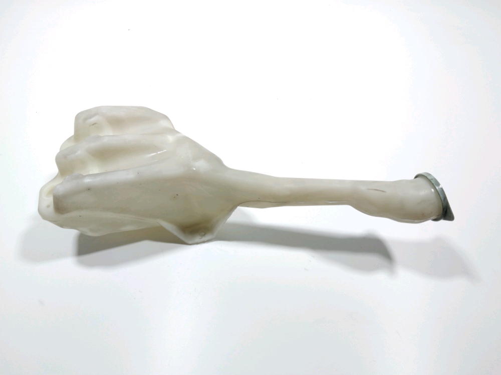 Reservoir de lave glace avant