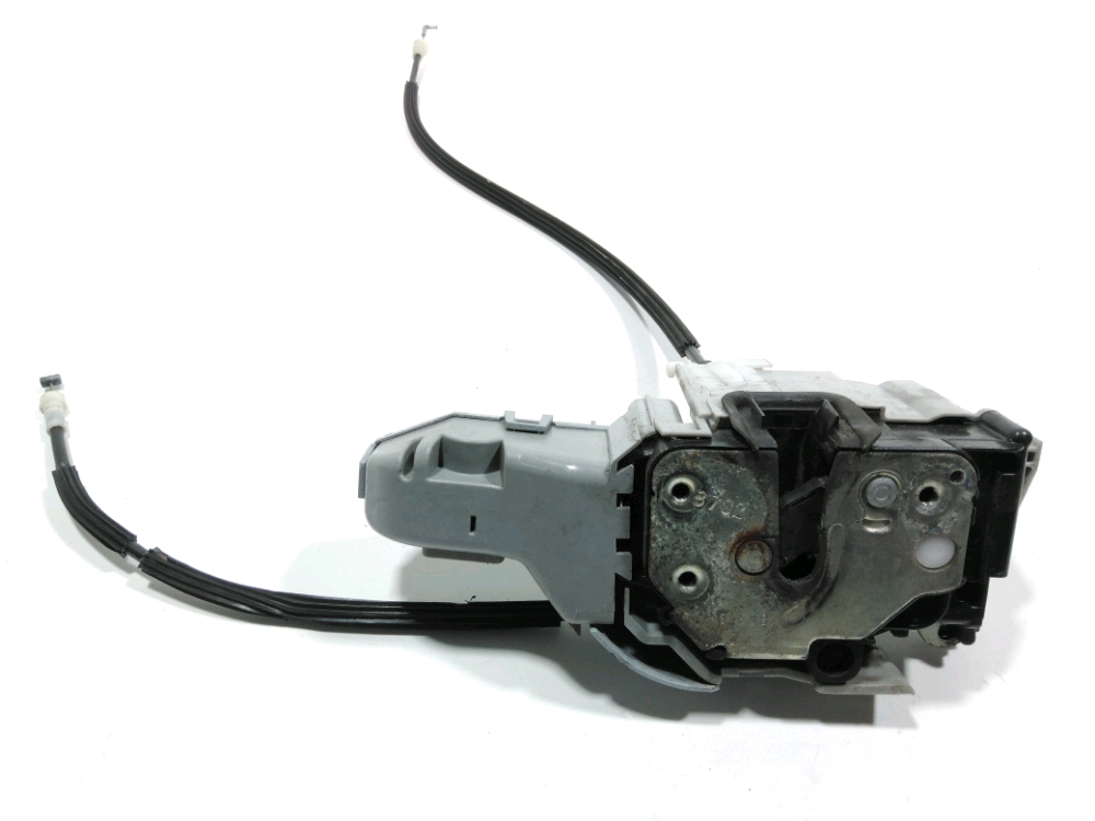 Serrure de porte avant gauche