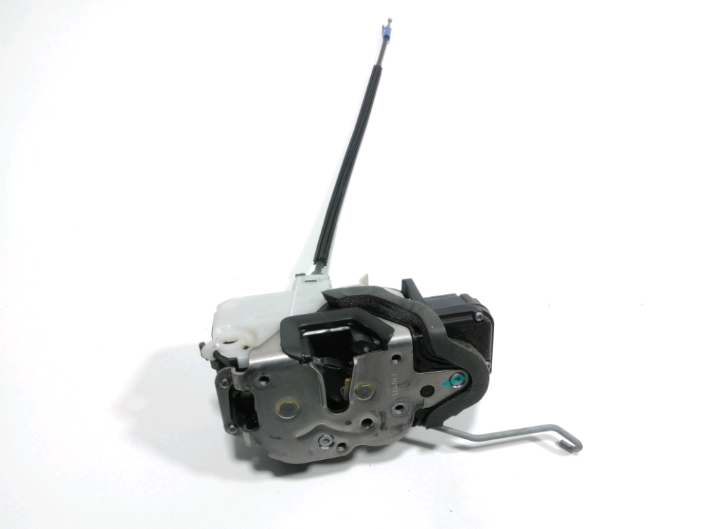 Serrure de porte avant droite